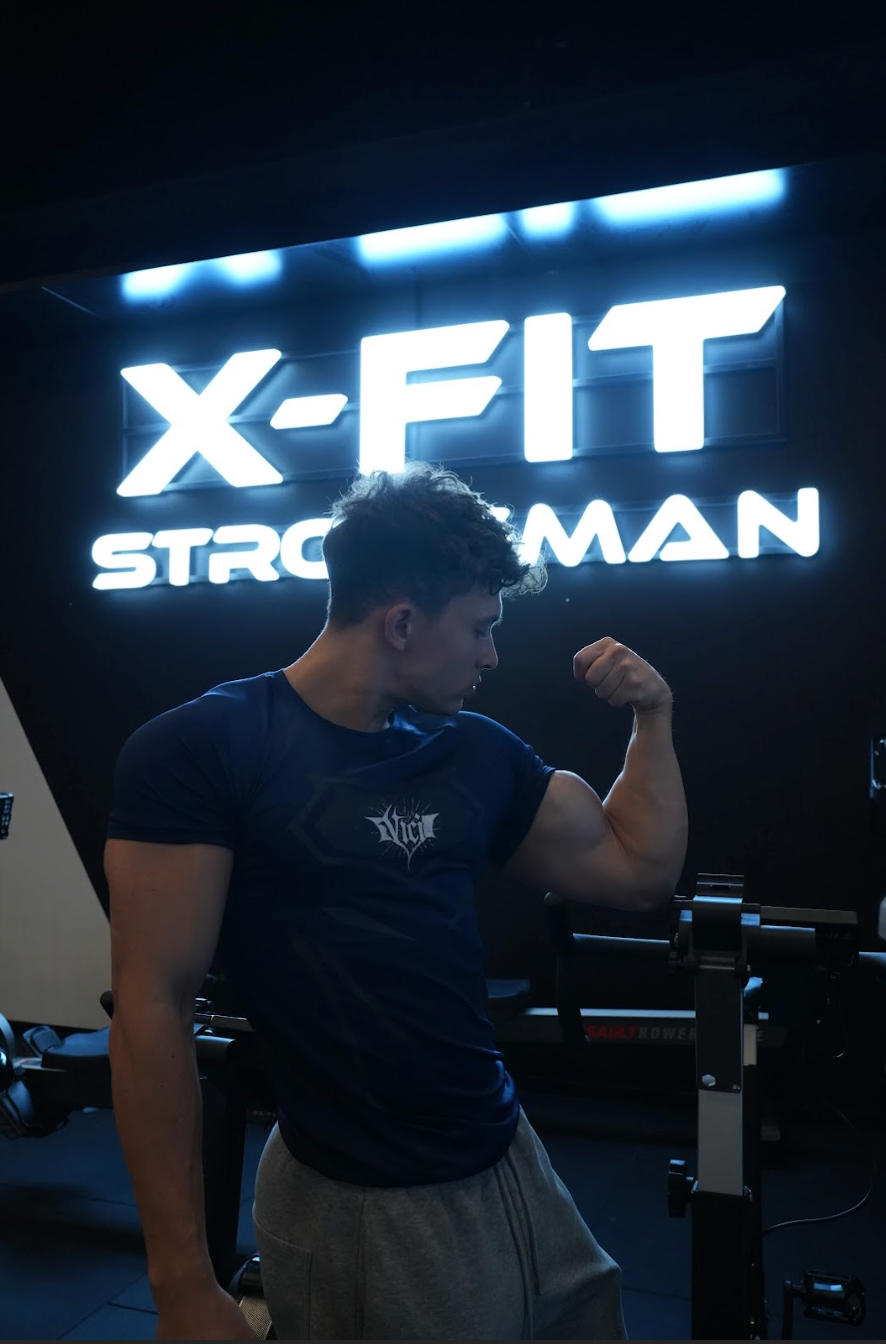 custom-slideshow-image-desktop-block_Rmm7xc